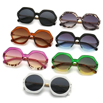 Европа и Соединенные Штаты Стиль Модный тренд Персональные солнцезащитные очки в большой оправе для ПК Солнцезащитные солнцезащитные очки с ультрафиолетовым излучением